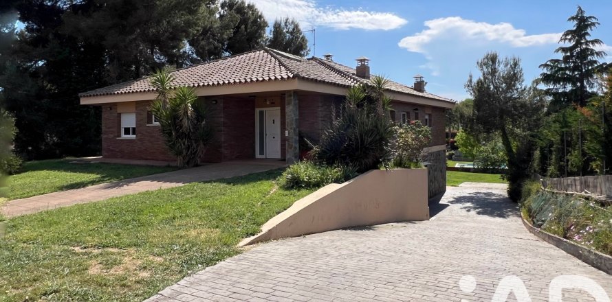 4 bedrooms house for sale in Sabadell, Barcelona, Catalonia, Spain № 8402