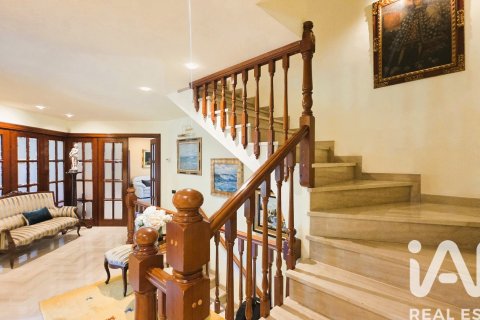 7 bedrooms house for sale in Sant Cugat Del Valles, Barcelona, Catalonia, Spain № 8400 - photo 22