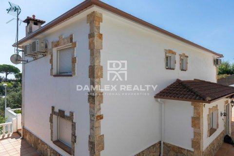 5 bedrooms house for sale in Lloret de Mar, Girona, Catalonia, Spain № 2390 - photo 9