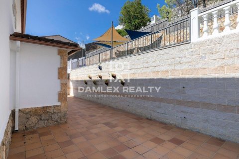5 bedrooms house for sale in Lloret de Mar, Girona, Catalonia, Spain № 2390 - photo 10