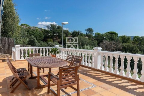 5 bedrooms house for sale in Lloret de Mar, Girona, Catalonia, Spain № 2390 - photo 11