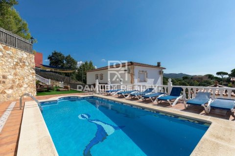 5 bedrooms house for sale in Lloret de Mar, Girona, Catalonia, Spain № 2390 - photo 5