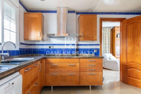 5 bedrooms house for sale in Lloret de Mar, Girona, Catalonia, Spain № 2390 - photo 21