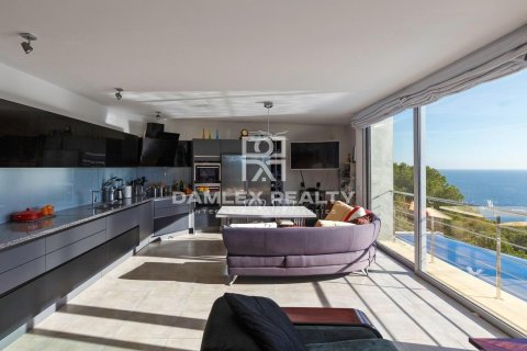 4 bedrooms villa for sale in Palafrugell, Girona, Catalonia, Spain № 2388 - photo 3