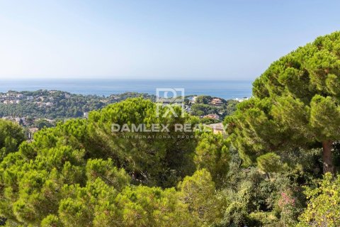 7 bedrooms house for sale in Lloret de Mar, Girona, Catalonia, Spain № 2391 - photo 13