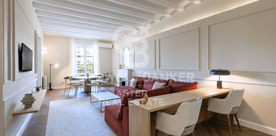Apartamento de 3 dormitorios en venta en Barcelona, Cataluña, Spain № 7914