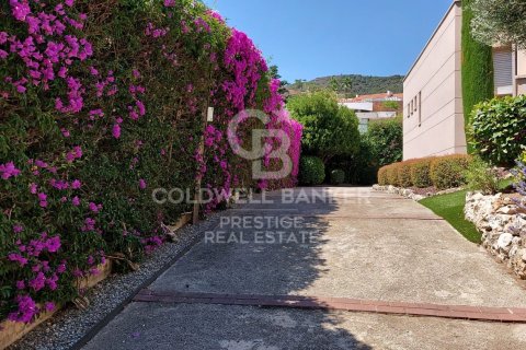 Сasa de 7 dormitorios en venta en Teia, Barcelona, Cataluña, Spain № 7912 - foto 3
