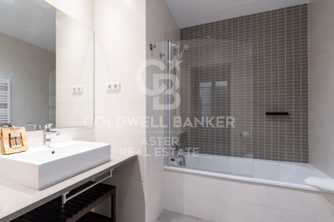 3 bedrooms apartment for sale in Barcelona, Catalonia, Spain № 7913 - photo 12