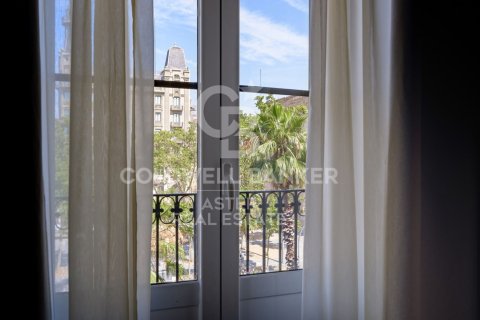 3 bedrooms apartment for sale in Barcelona, Catalonia, Spain № 7913 - photo 18
