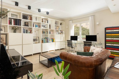 3 bedrooms apartment for sale in Barcelona, Catalonia, Spain № 8494 - photo 9