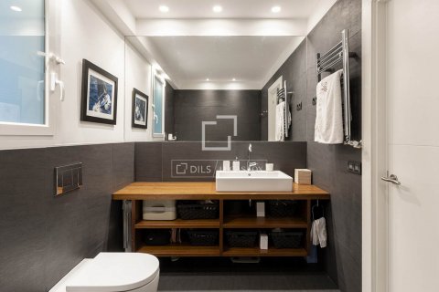 3 bedrooms apartment for sale in Barcelona, Catalonia, Spain № 8494 - photo 23