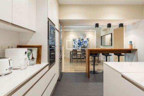 3 bedrooms apartment for sale in Barcelona, Catalonia, Spain № 8494 - photo 17
