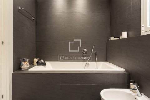 3 bedrooms apartment for sale in Barcelona, Catalonia, Spain № 8494 - photo 26