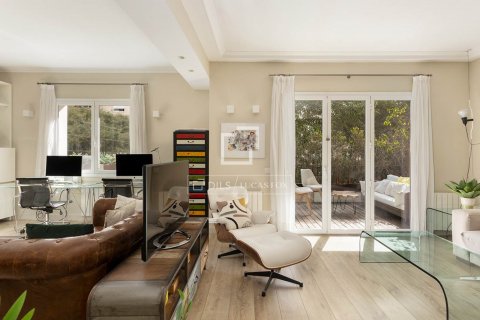 3 bedrooms apartment for sale in Barcelona, Catalonia, Spain № 8494 - photo 8