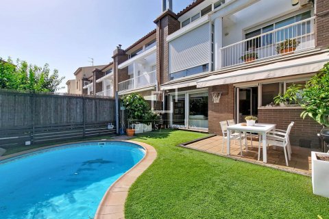 3 bedrooms villa for sale in Vilanova i la Geltru, Barcelona, Catalonia, Spain № 8495 - photo 18