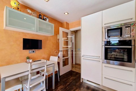 3 bedrooms villa for sale in Vilanova i la Geltru, Barcelona, Catalonia, Spain № 8495 - photo 16