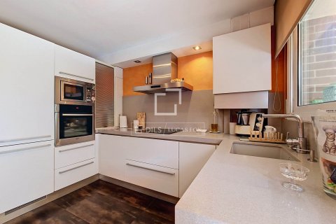 3 bedrooms villa for sale in Vilanova i la Geltru, Barcelona, Catalonia, Spain № 8495 - photo 15