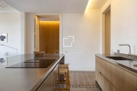 3 chambres apartment à vendre à Barcelona, Catalonia, Spain № 8496 - photo 18