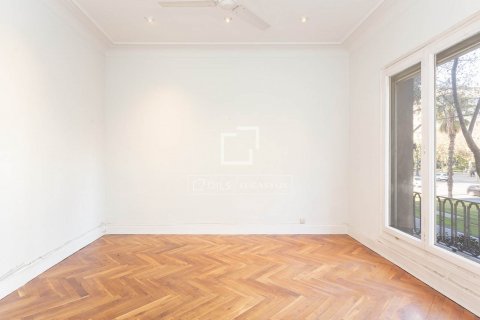 5 chambres apartment à vendre à Barcelona, Catalonia, Spain № 8493 - photo 6