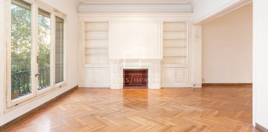 5 chambres apartment à vendre à Barcelona, Catalonia, Spain № 8493
