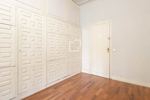 5 chambres apartment à vendre à Barcelona, Catalonia, Spain № 8493 - photo 22