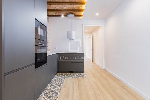 Apartamento de 2 dormitorios en venta en Barcelona, Cataluña, Spain № 4309 - foto 16