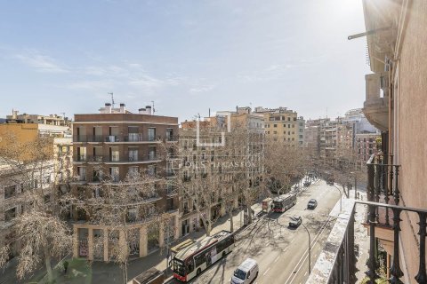 Apartamento de 2 dormitorios en venta en Barcelona, Cataluña, Spain № 4309 - foto 8