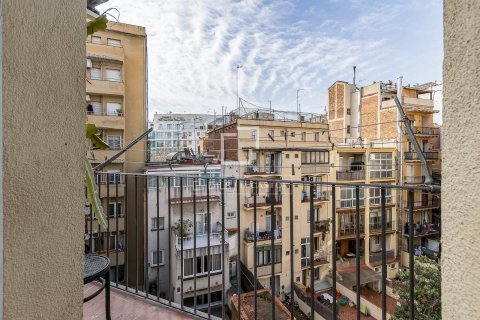 Apartamento de 2 dormitorios en venta en Barcelona, Cataluña, Spain № 4309 - foto 21