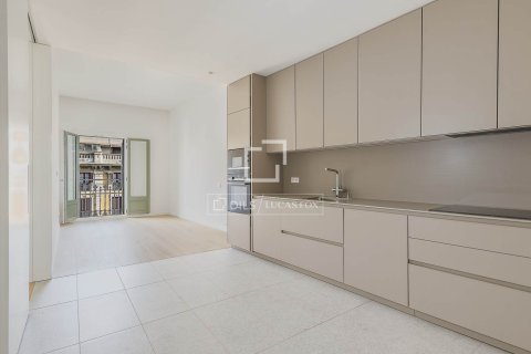 1 bedroom apartment for sale in Barcelona, Catalonia, Spain № 4311