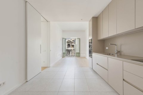1 bedroom apartment for sale in Barcelona, Catalonia, Spain № 4311 - photo 2