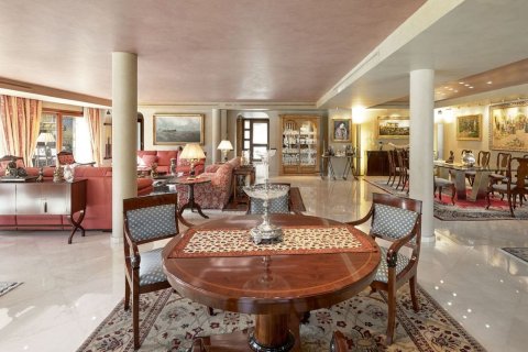 Сasa de 8 dormitorios en venta en Sitges, Barcelona, Cataluña, Spain № 6630 - foto 10