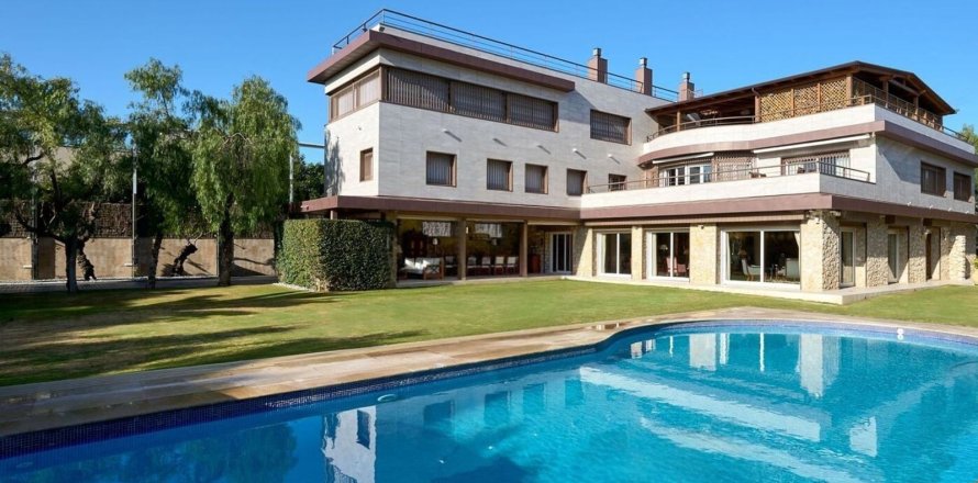 Сasa de 8 dormitorios en venta en Sitges, Barcelona, Cataluña, Spain № 6630