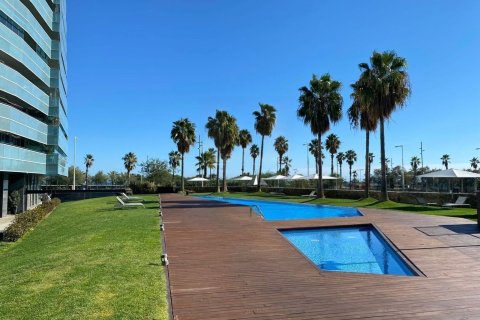 3 bedrooms apartment for sale in Barcelona, Catalonia, Spain № 6625 - photo 16