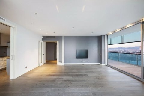 3 bedrooms apartment for sale in Barcelona, Catalonia, Spain № 6625 - photo 21
