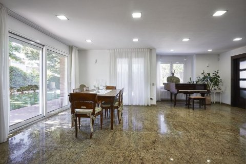 6 bedrooms house for sale in Sant Cugat Del Valles, Barcelona, Catalonia, Spain № 6626 - photo 3