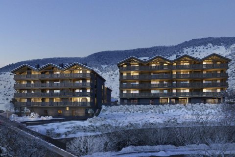 Apartamento de 3 dormitorios en venta en Principado De Andorra (Ninguna Poblacion Tiene C.P.), Lérida, Cataluña, Spain № 7797 - foto 5