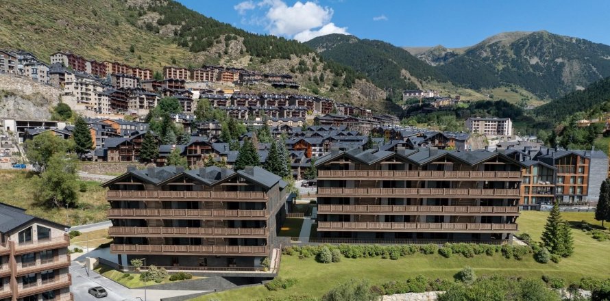 Apartamento de 3 dormitorios en venta en Principado De Andorra (Ninguna Poblacion Tiene C.P.), Lérida, Cataluña, Spain № 7797
