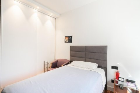 3 bedrooms apartment for sale in Barcelona, Catalonia, Spain № 1493 - photo 13