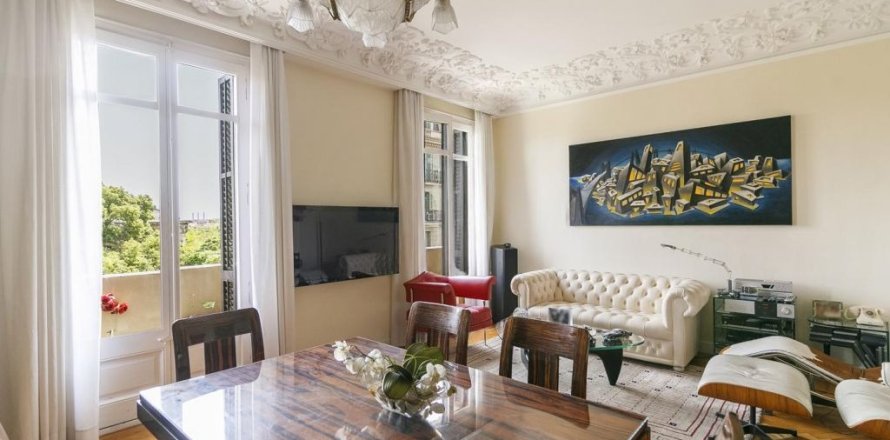 4 bedrooms apartment for sale in Barcelona, Catalonia, Spain № 1490