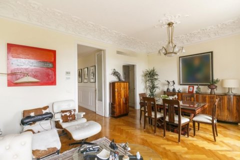 4 bedrooms apartment for sale in Barcelona, Catalonia, Spain № 1490 - photo 4