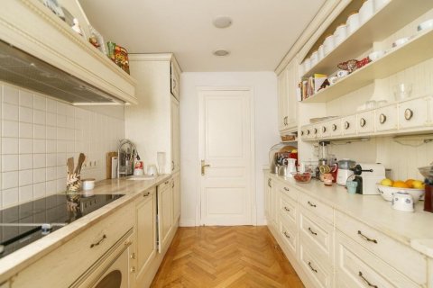 4 bedrooms apartment for sale in Barcelona, Catalonia, Spain № 1490 - photo 6