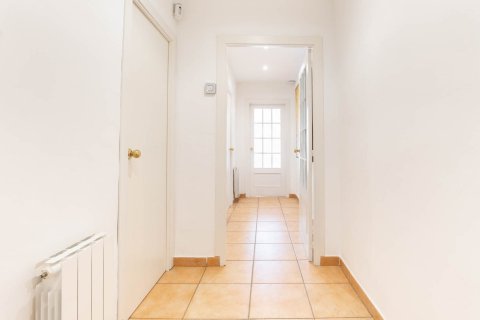 Apartamento de 3 dormitorios en venta en Sant Cugat del Vallès, Barcelona, Cataluña, Spain № 1488 - foto 16