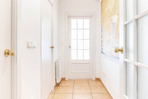 Apartamento de 3 dormitorios en venta en Sant Cugat del Vallès, Barcelona, Cataluña, Spain № 1488 - foto 30