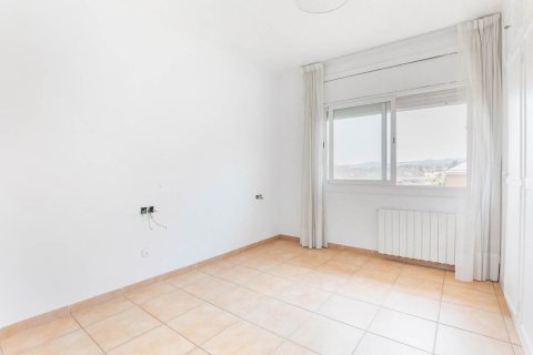 Apartamento de 3 dormitorios en venta en Sant Cugat del Vallès, Barcelona, Cataluña, Spain № 1488 - foto 17