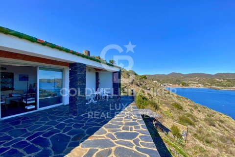 Сasa de 12 dormitorios en venta en Cadaqués, Gerona, Cataluña, Spain № 5934 - foto 10