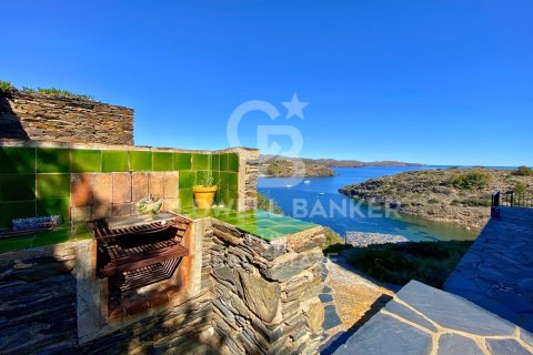 Сasa de 12 dormitorios en venta en Cadaqués, Gerona, Cataluña, Spain № 5934 - foto 15