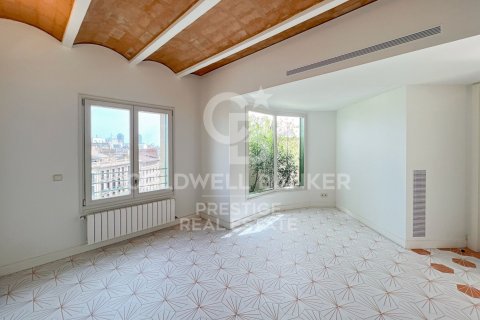 3 chambres penthouse à vendre à Barcelona, Catalonia, Spain № 5931 - photo 9