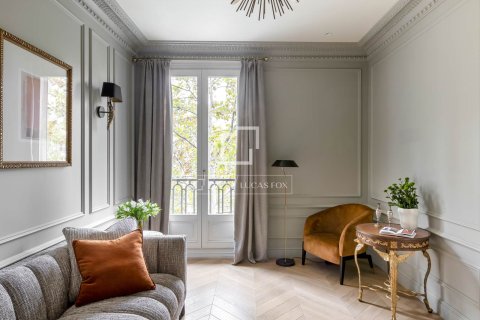 4 bedrooms apartment for sale in Barcelona, Catalonia, Spain № 4336 - photo 21