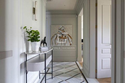 4 bedrooms apartment for sale in Barcelona, Catalonia, Spain № 4336 - photo 6