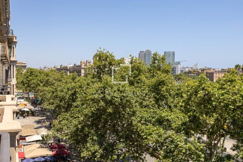 3 bedrooms apartment for sale in Barcelona, Catalonia, Spain № 4412 - photo 11